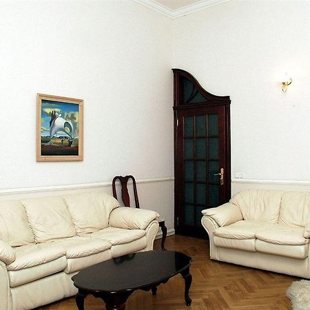 Pecherskie Lipki Kyiv Exterior photo
