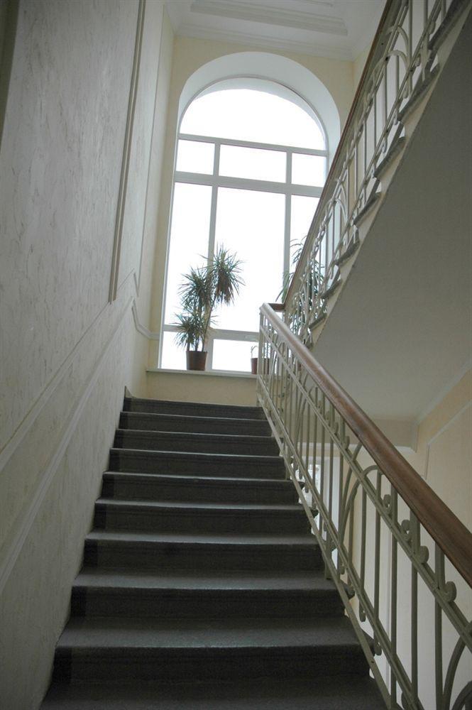 Pecherskie Lipki Kyiv Exterior photo