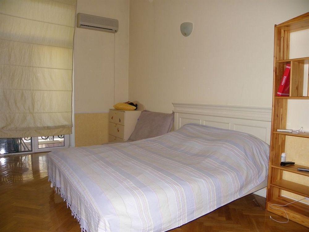 Pecherskie Lipki Kyiv Exterior photo